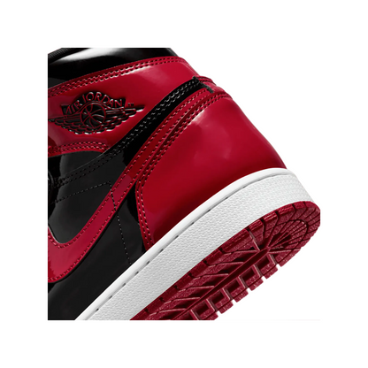 Air Jordan 1 Patent Bred